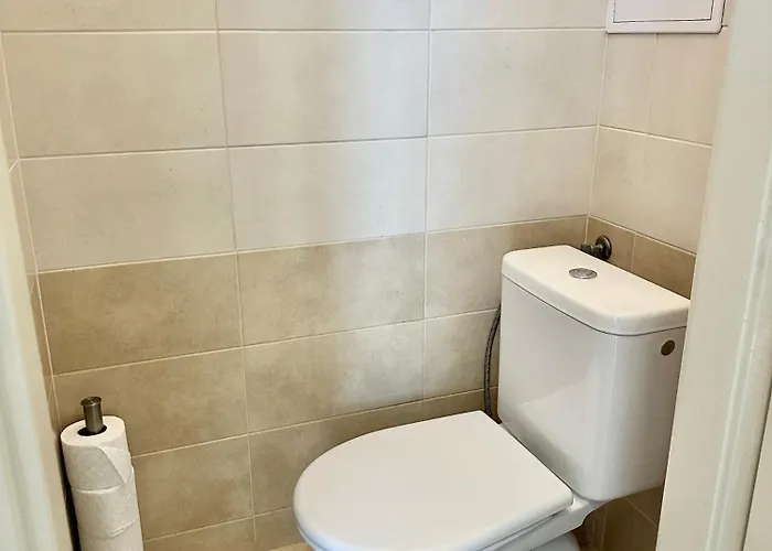 2br Gateway On The Rybna *