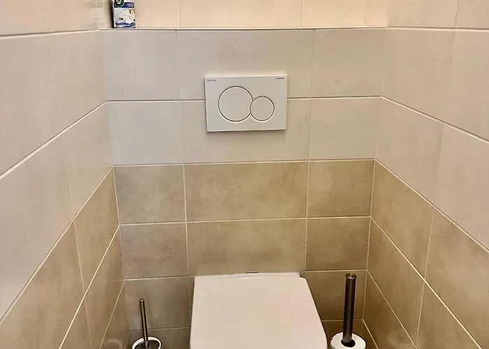 2br Gateway On The Rybna Appartement